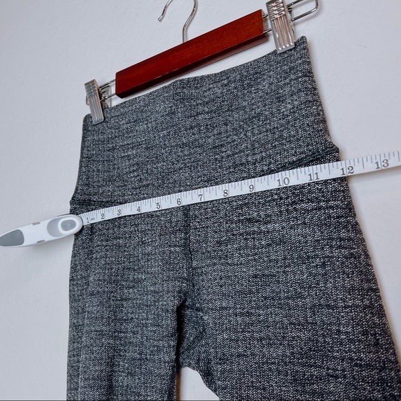 Grey/Gray Lululemon Leggings, Size 2, Thicker Material - Picture 6 of 10
